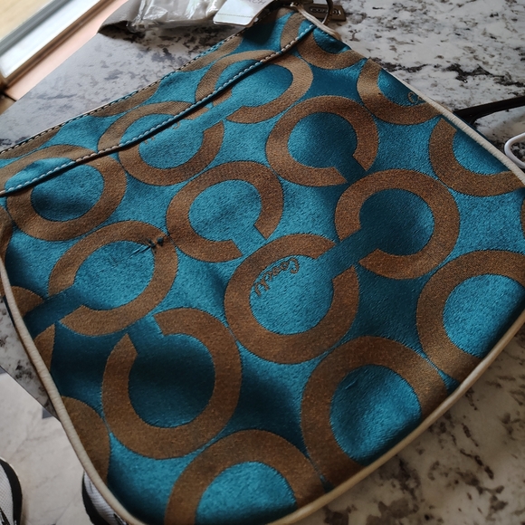 Purse - Picture 2 of 2